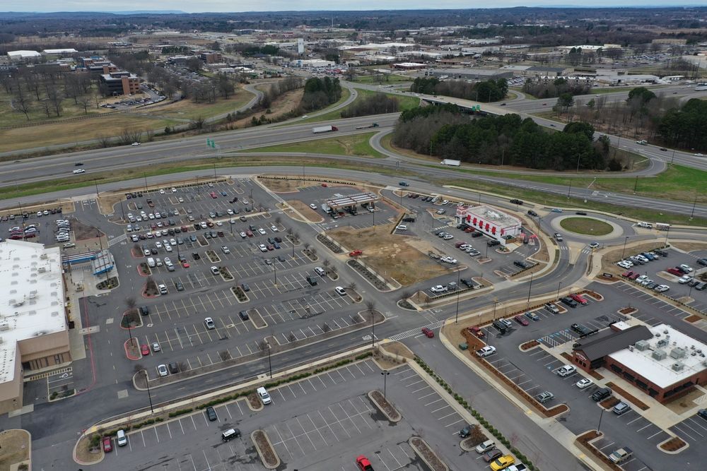 Outparcel - Lewis Crossing Shopping Center: 1200 S Amity Rd, Conway, AR 72032